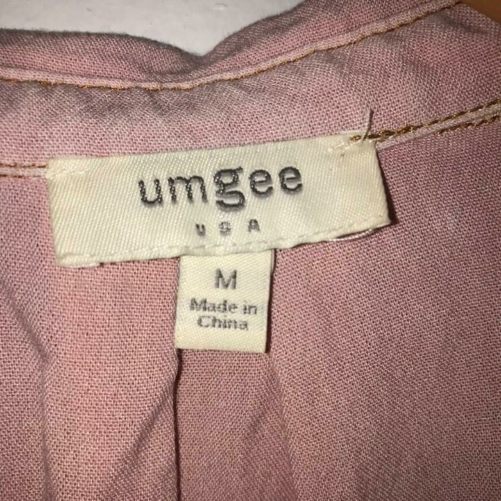 Button up - Picture 2 of 4